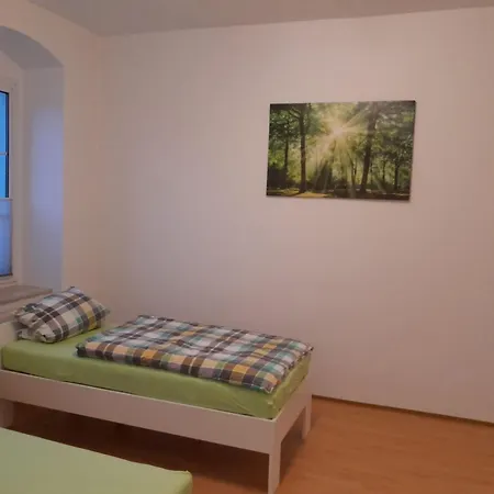 Monteurswohnung Place2stay * Grossenhain